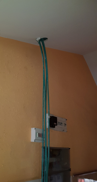 locales y naves instalaciones electricas M&M