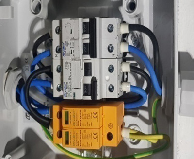 Punto de recarga de coches eléctricos